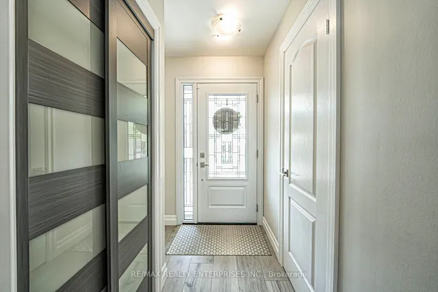 Additional image 5 of 1165 Barclay Circ