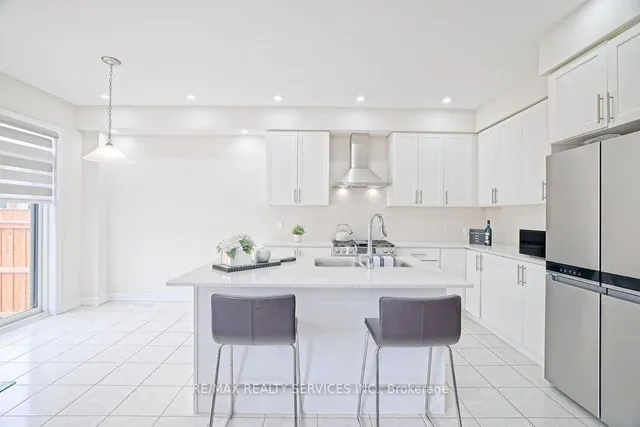 Additional image 9 of 80 Gloria St