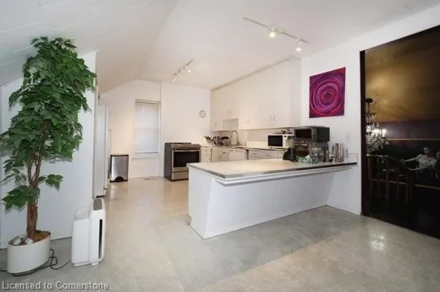 Additional image 12 of 64 Francis St