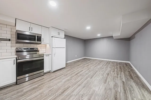 Additional image 27 of 90 Pottruff Rd