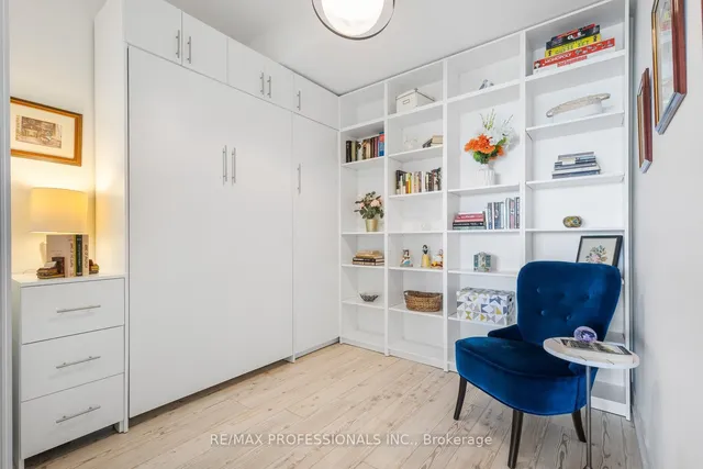 Additional image 11 of 38 Howard Park Unit 714