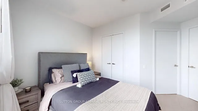 Additional image 28 of 45 Charles St Unit 2912