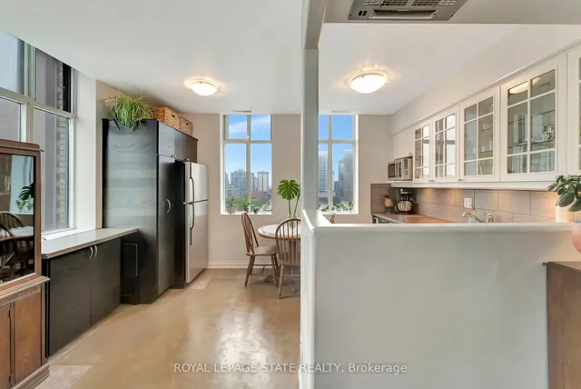 Additional image 18 of 36 James St Unit 1205