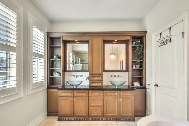 Additional image 24 of 220 MOORLAND Cres