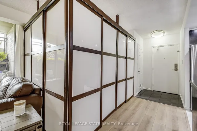 Additional image 8 of 975 Warwick Crt Unit B1