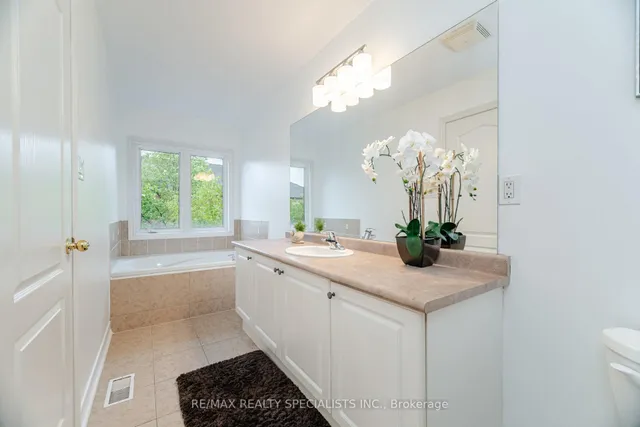 Additional image 32 of 238 Giddings Cres