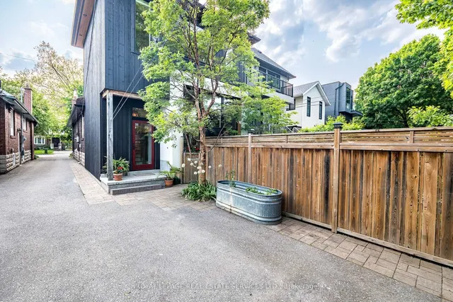 Additional image 40 of 39 Eighth St