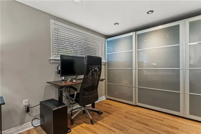 Additional image 27 of 380 Bryant Cres