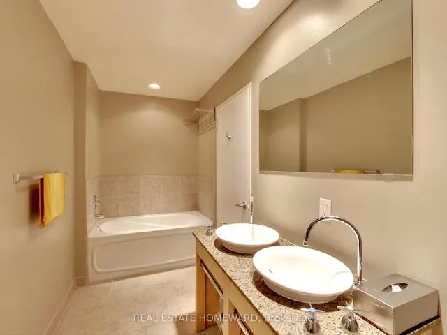 Additional image 38 of 333 Adelaide St Unit 1019