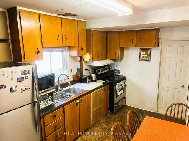 Additional image 4 of 4 Lucy Ave