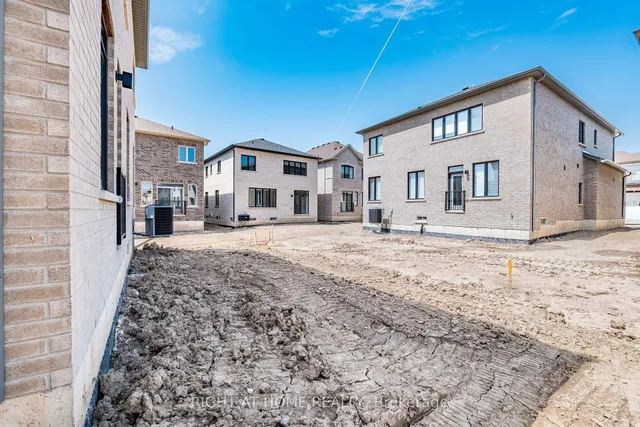 Additional image 39 of 863 Plum Pl