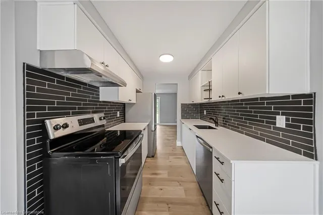 Additional image 8 of 750 Erinbrook Dr Unit 14