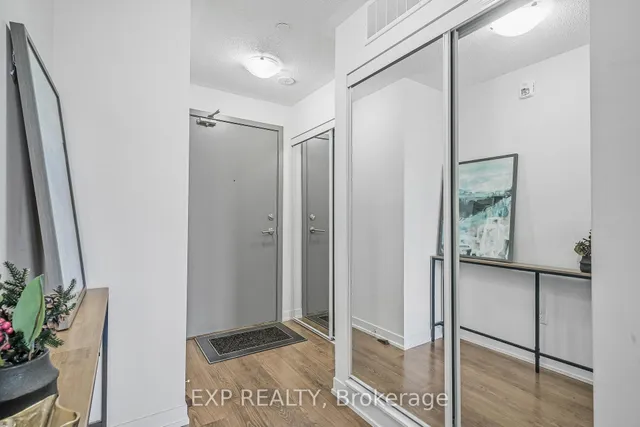 Additional image 9 of 20 Orchid Place Dr Unit 404