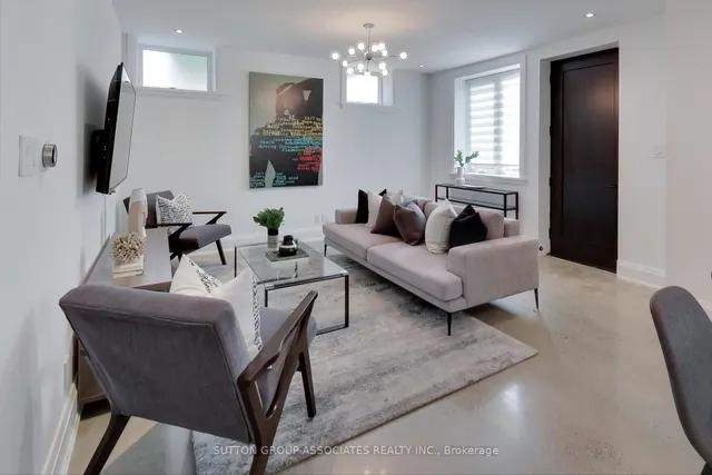 Additional image 7 of 1733 Bathurst St Unit 1A