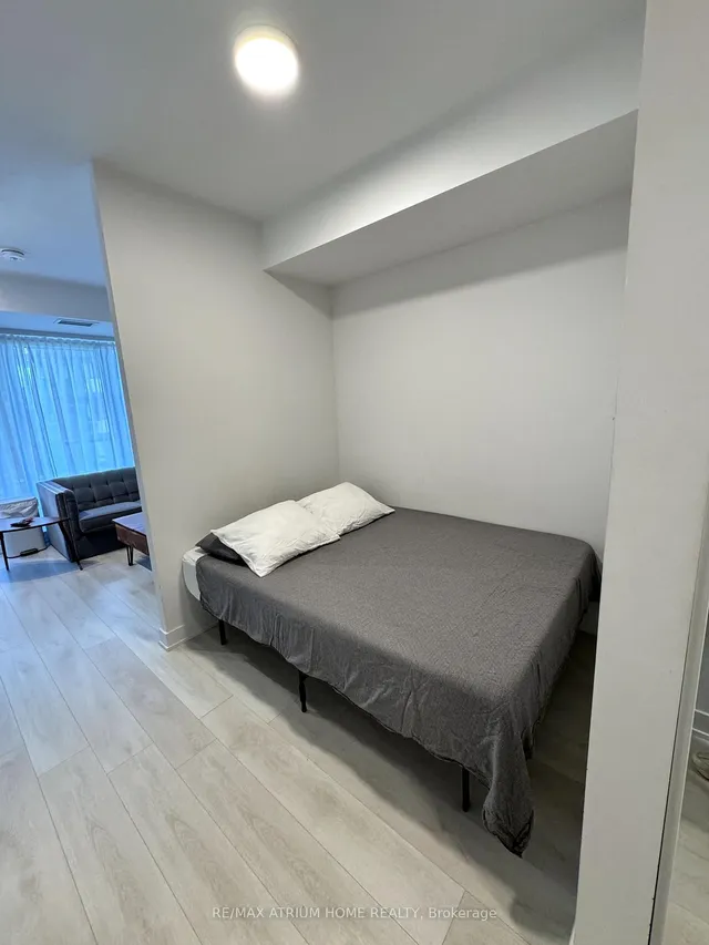 Additional image 8 of 130 River St Unit 606