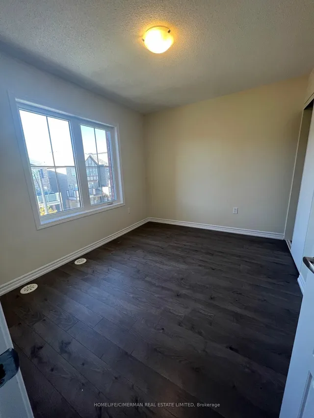 Additional image 15 of 107 Lemieux Crt