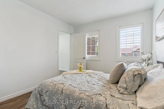 Additional image 24 of 1078 Barclay Circ