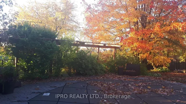 Additional image 15 of 2050 Hadfield Crt