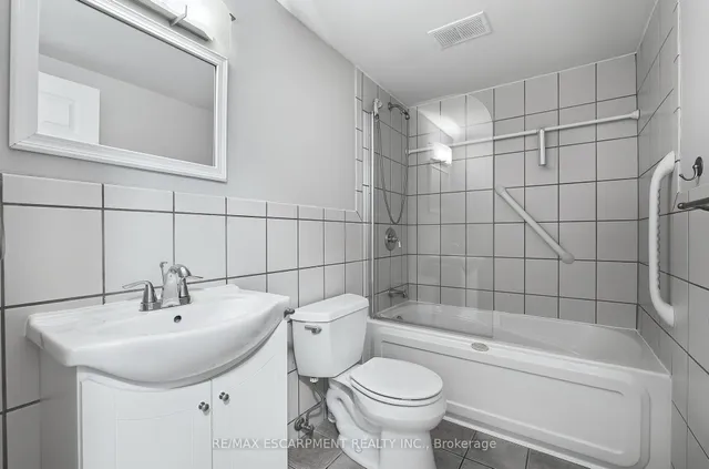 Additional image 14 of 8 Woodman Dr Unit 708