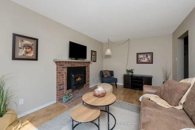 Additional image 17 of 7 Deerwood Cres