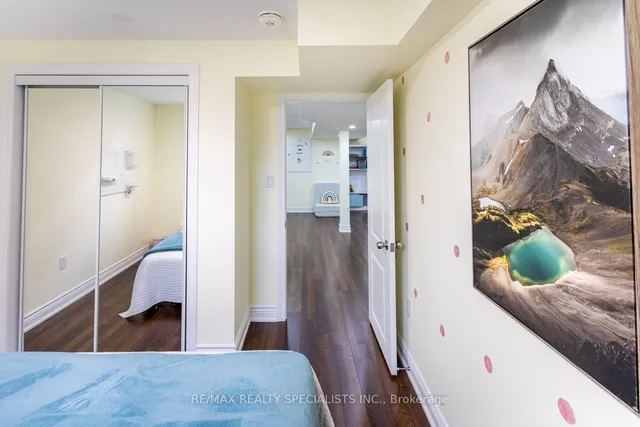 Additional image 38 of 74 Sahara Tr