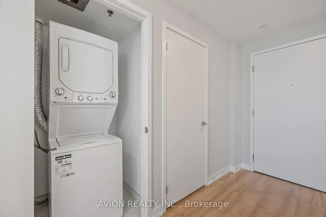 Additional image 7 of 135 East Liberty St Unit 2609