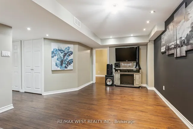 Additional image 32 of 14 Kistler St