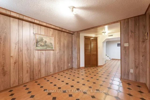 Additional image 33 of 28 Lacey Ave