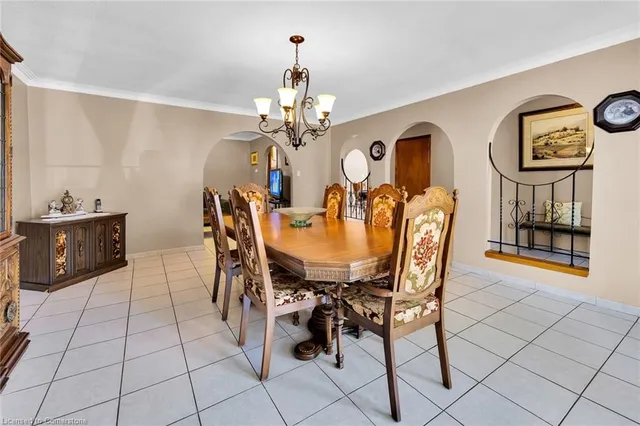 Additional image 9 of 11 Algonquin Crt