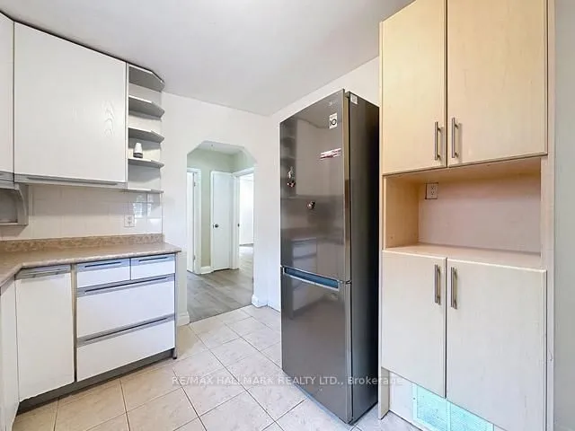 Additional image 10 of 27 Adair Rd