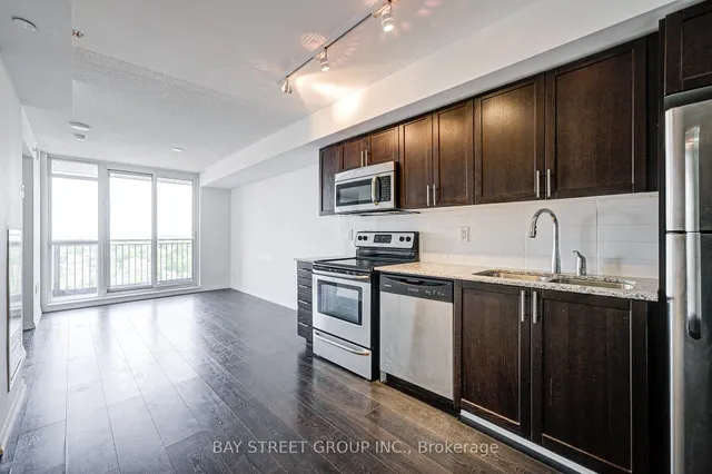 Additional image 8 of 800 Lawrence Ave Unit 1221