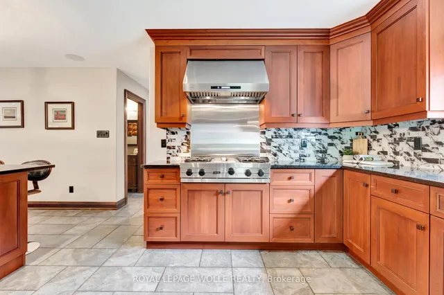 Additional image 14 of 11 Maple Hill Dr