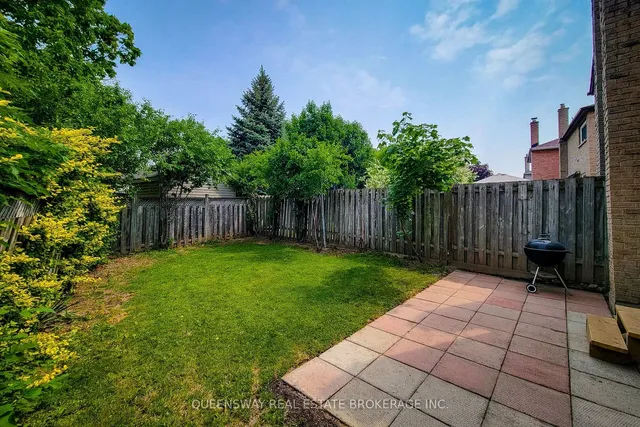 Additional image 9 of 142 Macintosh Dr