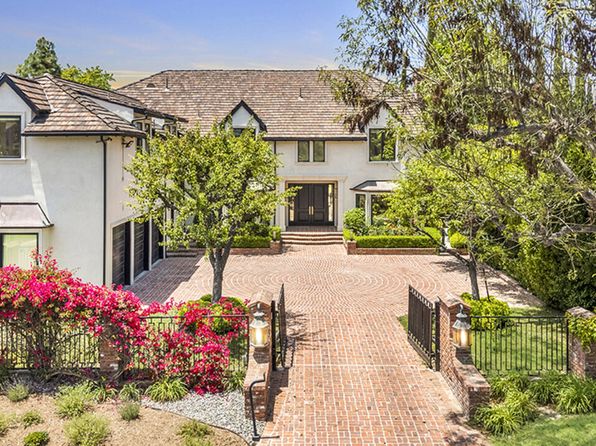 15515 Collina Strada, Los Angeles, CA 90077