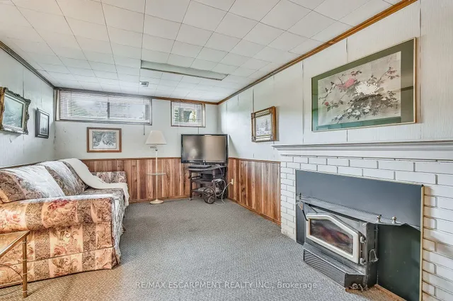 Additional image 39 of 3044 Woodward Ave