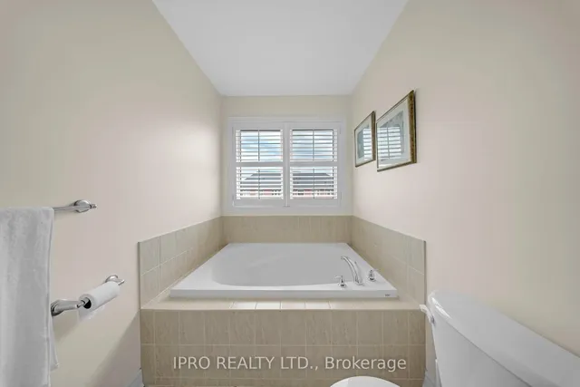 Additional image 23 of 51 Lorenzo Circ