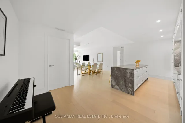 Additional image 24 of 10 Inn On the Park Dr Unit 304