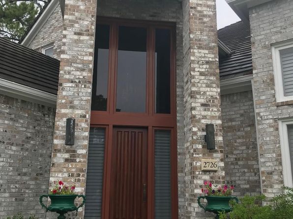 2726 N Southern Oaks Dr, Houston, TX 77068