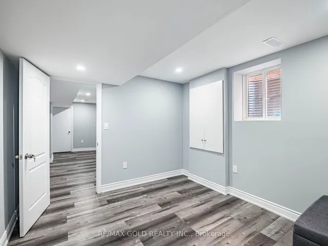 Additional image 31 of 18 Divinity Circ