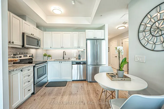 Additional image 20 of 2522 Keele St Unit 223