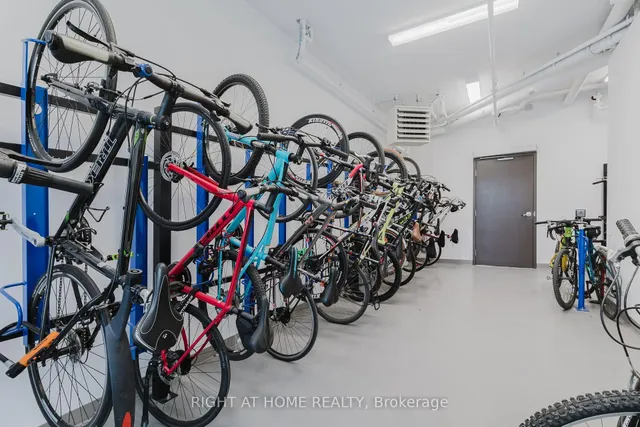 Additional image 29 of 450 Dundas St Unit 331