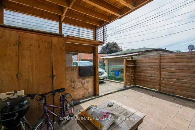 Additional image 49 of 1425 Lansdowne Ave