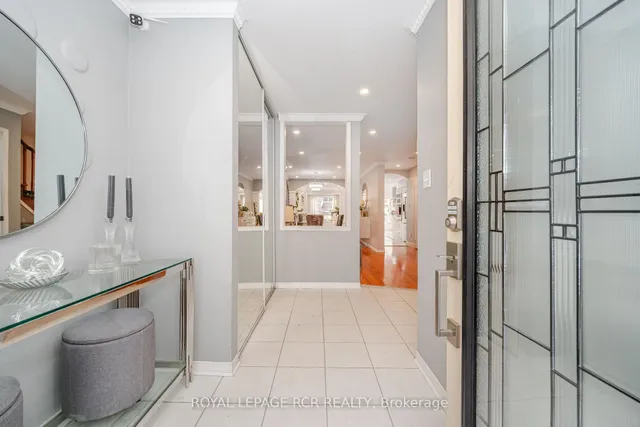 Additional image 3 of 127 Tiller Tr