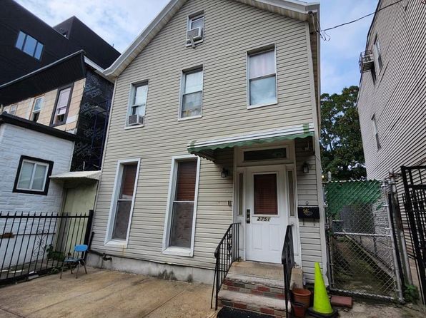 2751 Fulton Street, Brooklyn, NY 11207