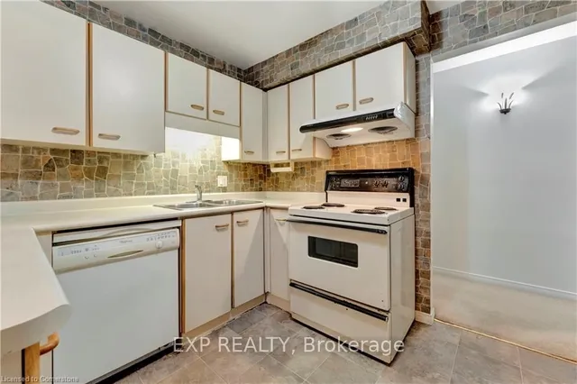 Additional image 6 of 500 Westmount Rd Unit 101