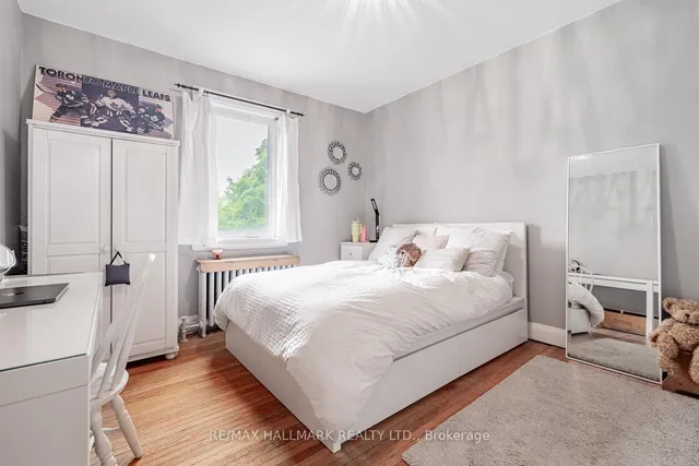 Additional image 17 of 248 CASTLEFIELD Ave