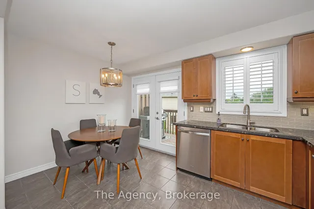 Additional image 8 of 201 Westbank Tr Unit 13