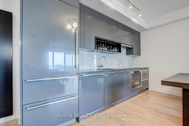 Additional image 17 of 115 Mcmahon Dr Unit 1511