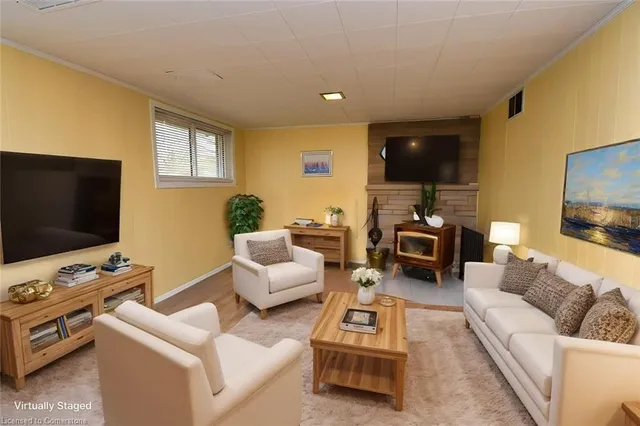 Additional image 15 of 70 Mayfair Ave