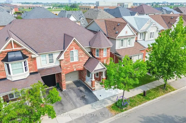 Additional image 4 of 697 Ambroise Cres